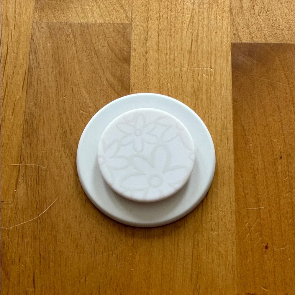 PopSocket White Floral Phone Grip